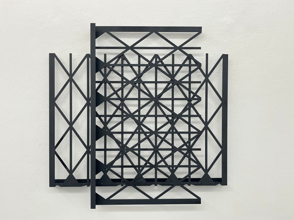 S/T. Tramas triángulos partida. Ventana Roma.