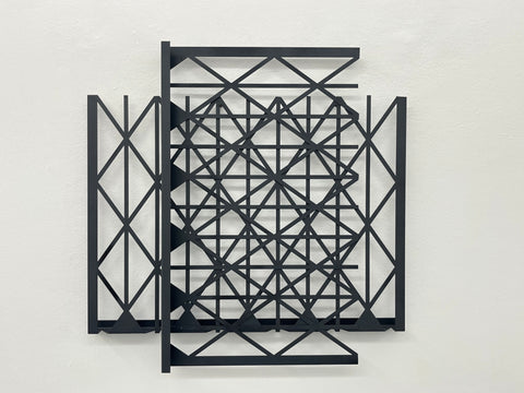 S/T. Tramas triángulos partida. Ventana Roma.