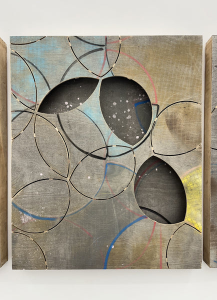 S/T. Cuadríptico. Tramas perforadas. Patatas crudo.