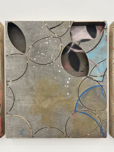 S/T. Cuadríptico. Tramas perforadas. Patatas crudo.