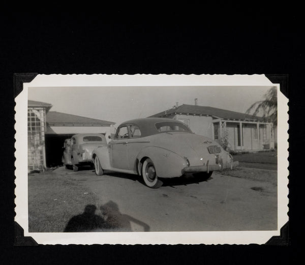 Ford T y Chevrolet Fleetline (de la serie La Sombra del Fotógrafo)